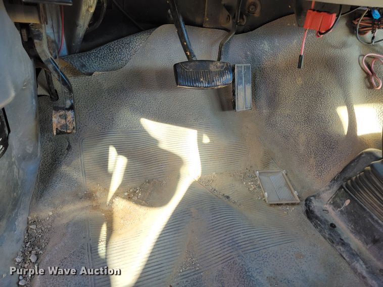 image for item ME9709 1995 Ford F150 XL  SuperCab pickup truck