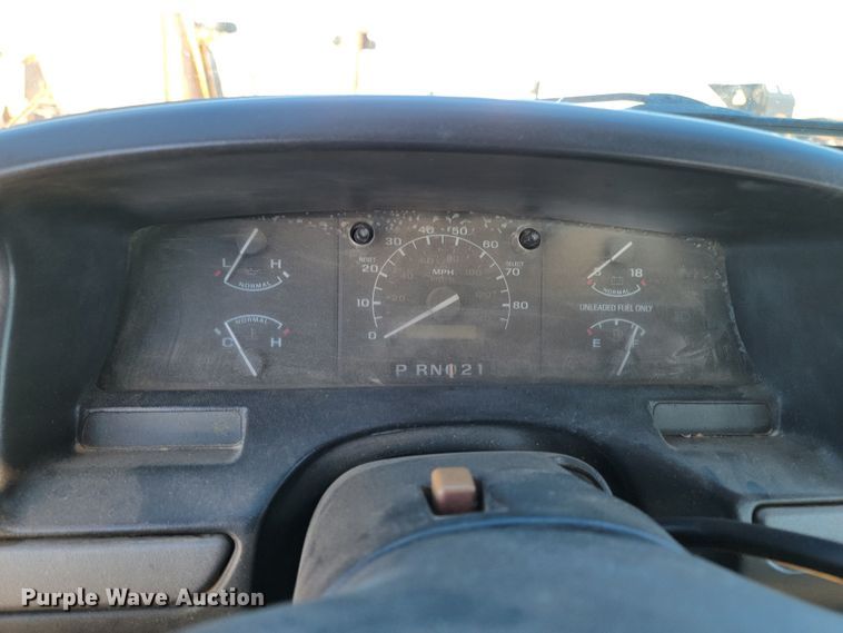 image for item ME9709 1995 Ford F150 XL  SuperCab pickup truck