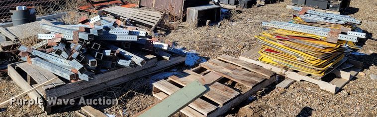 image for item ME9711 Street signs and mounts