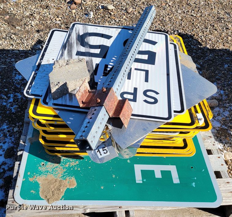 image for item ME9711 Street signs and mounts
