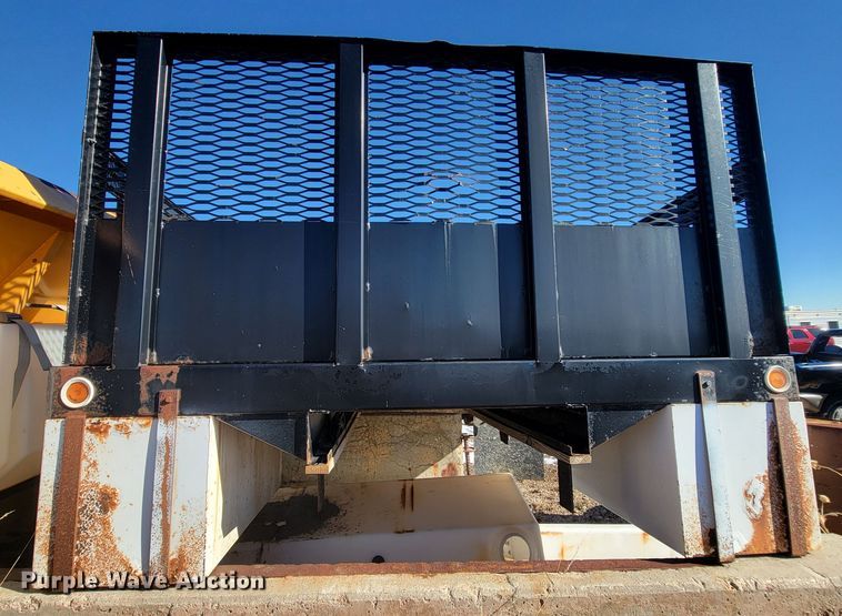 image for item ME9713 Reading  flatbed