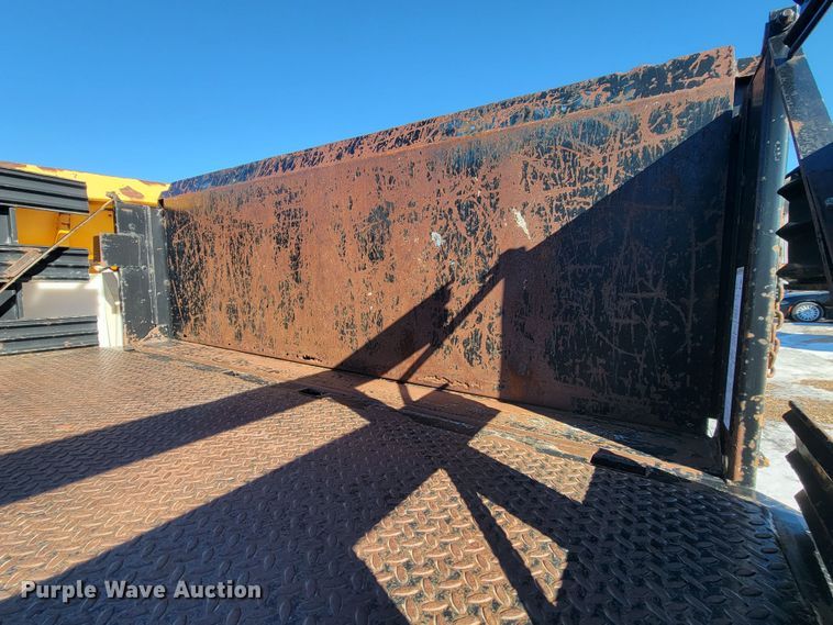 image for item ME9713 Reading  flatbed