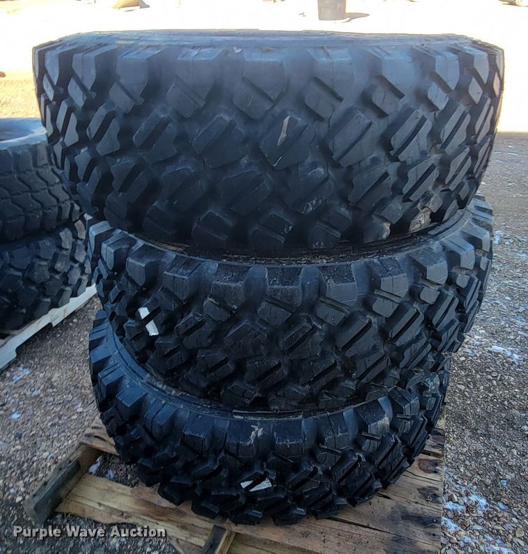 image for item ME9715 (3) Michelin 395/85R20 tires