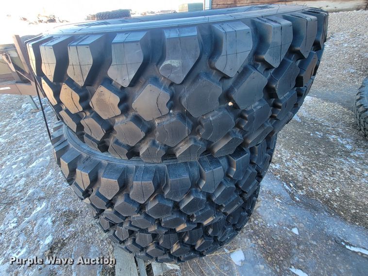 image for item ME9718 (3) Michelin 395/85R20 tires