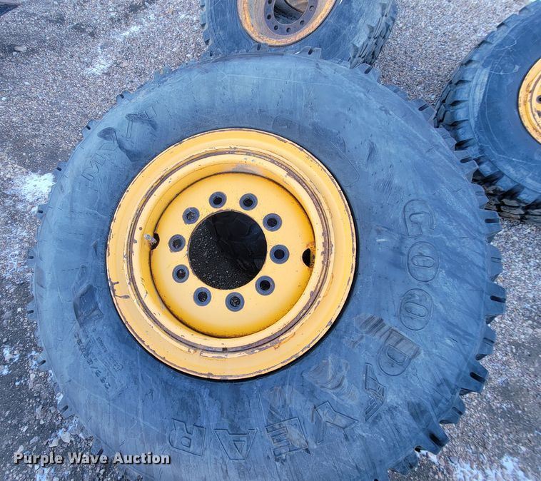 image for item ME9719 (10) Michelin 395/85R20 tires and wheels