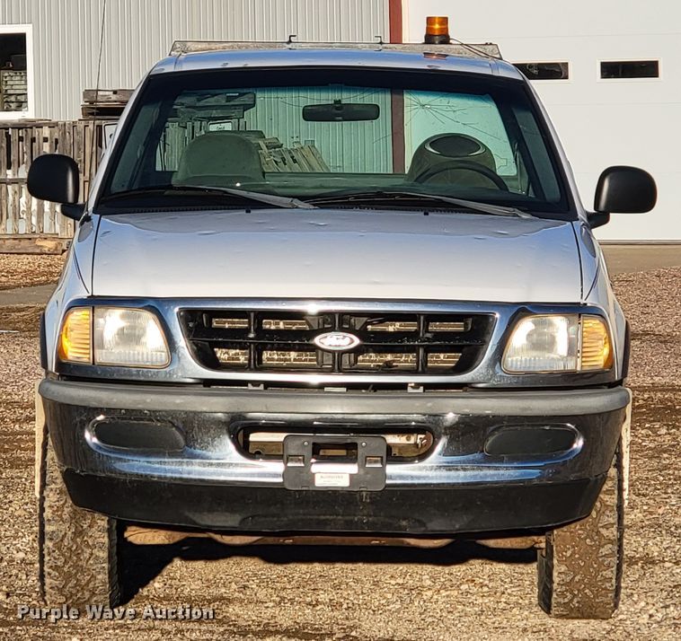 image for item ME9727 1998 Ford F150 XL  pickup truck
