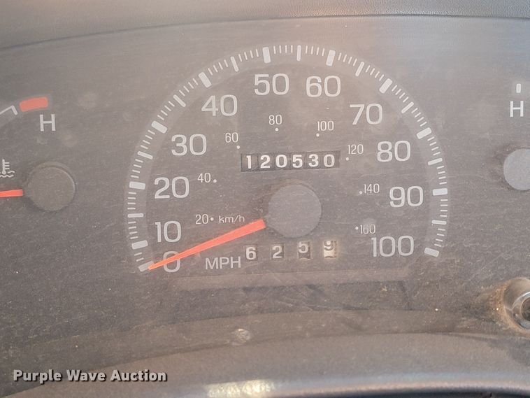 image for item ME9727 1998 Ford F150 XL  pickup truck