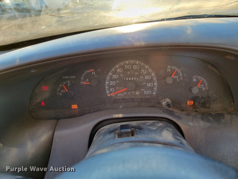 image for item ME9727 1998 Ford F150 XL  pickup truck