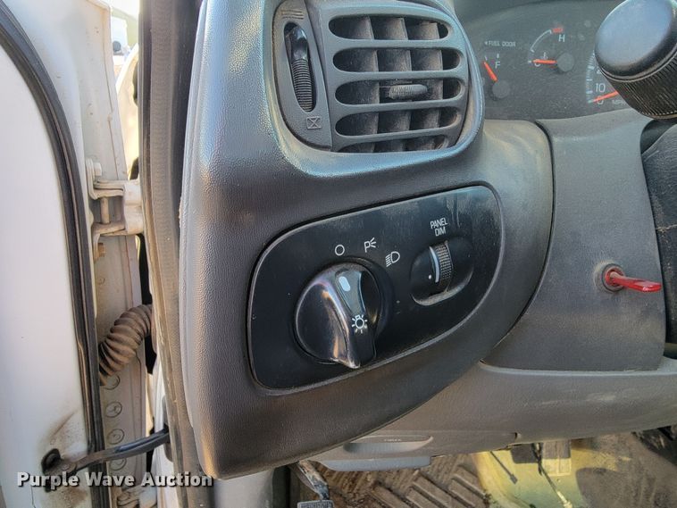 image for item ME9727 1998 Ford F150 XL  pickup truck