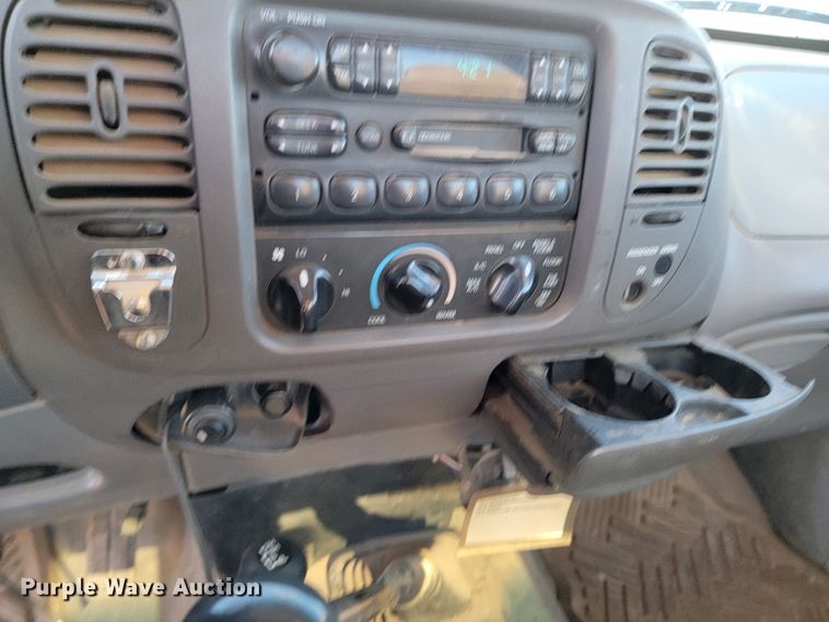 image for item ME9727 1998 Ford F150 XL  pickup truck