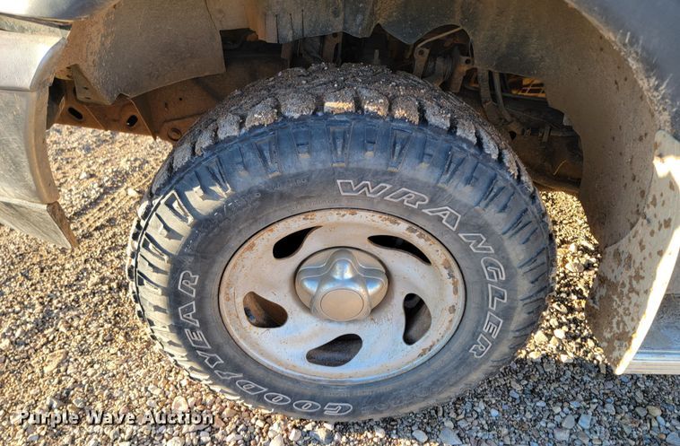 image for item ME9727 1998 Ford F150 XL  pickup truck