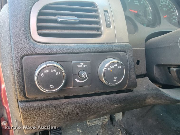 image for item ME9728 2010  Chevrolet Tahoe  SUV