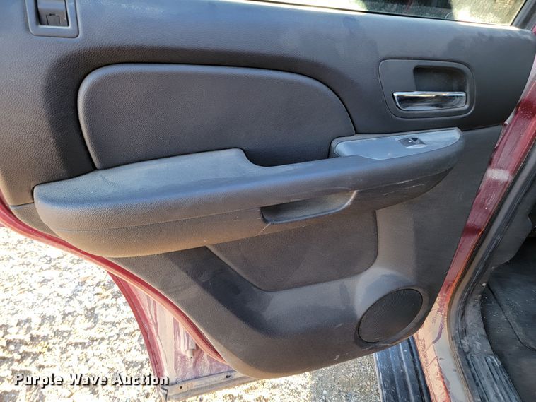 image for item ME9728 2010  Chevrolet Tahoe  SUV