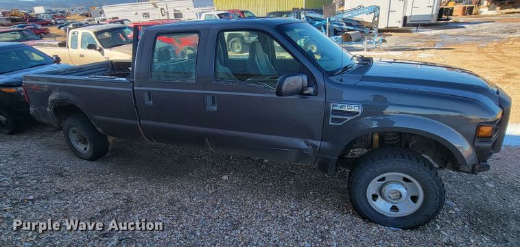 image for item ME9735 2008 Ford F250  Super Duty XL  Crew Cab pickup truck