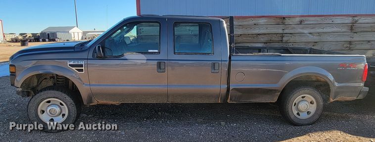 image for item ME9735 2008 Ford F250  Super Duty XL  Crew Cab pickup truck