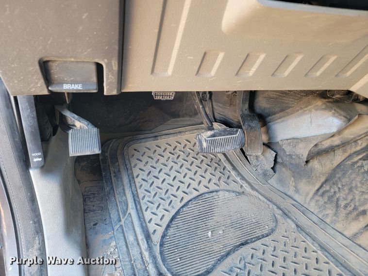 image for item ME9735 2008 Ford F250  Super Duty XL  Crew Cab pickup truck