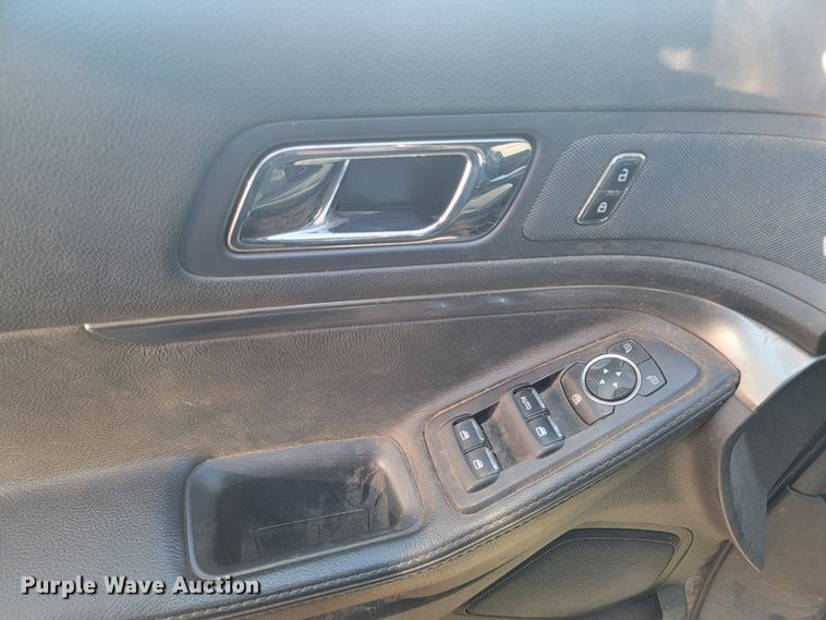 image for item ME9737 2013 Ford Explorer Police Interceptor  SUV