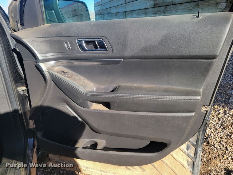 image for item ME9737 2013 Ford Explorer Police Interceptor  SUV