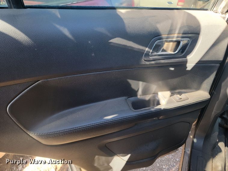 image for item ME9737 2013 Ford Explorer Police Interceptor  SUV