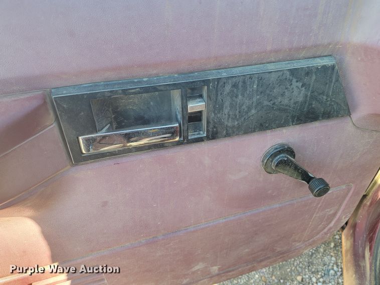 image for item ME9738 1989  Chevrolet 1500  pickup truck