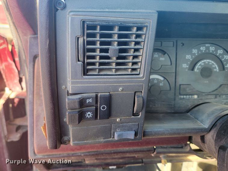 image for item ME9738 1989  Chevrolet 1500  pickup truck