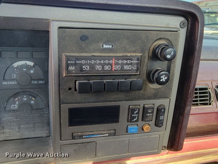 image for item ME9738 1989  Chevrolet 1500  pickup truck