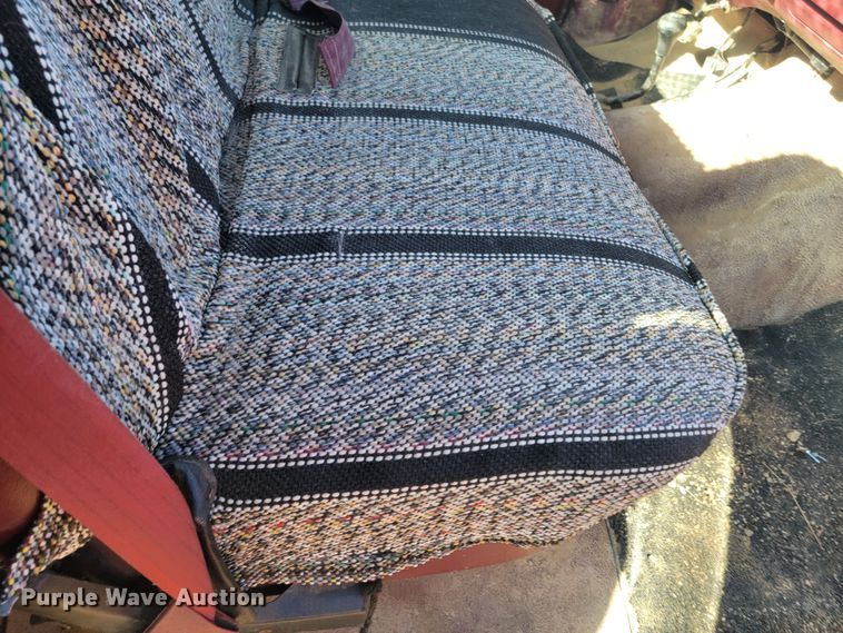 image for item ME9739 1995 Ford F250 XL  pickup truck