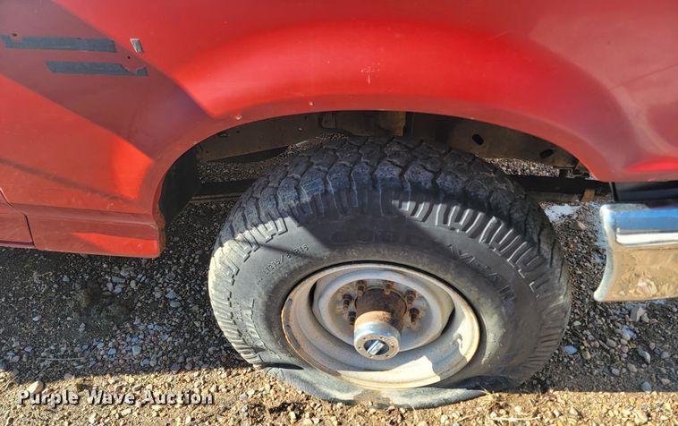 image for item ME9739 1995 Ford F250 XL  pickup truck