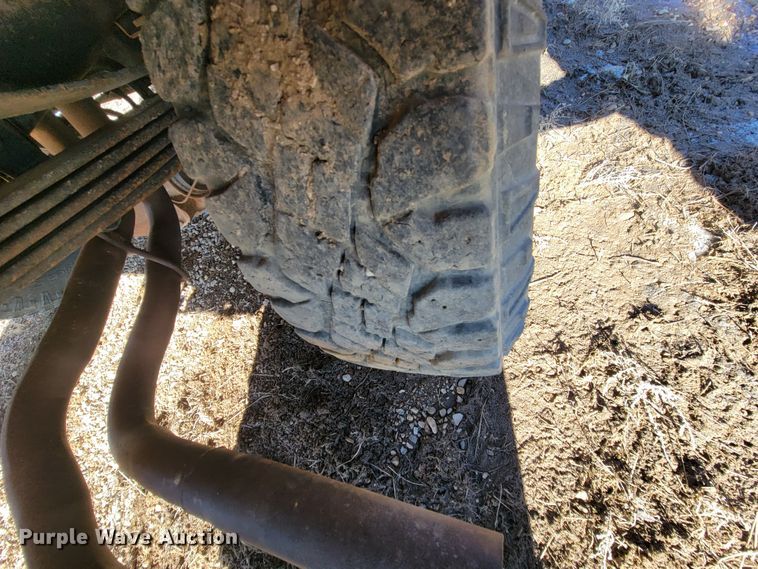 image for item ME9739 1995 Ford F250 XL  pickup truck