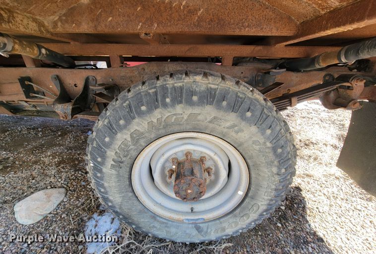 image for item ME9739 1995 Ford F250 XL  pickup truck