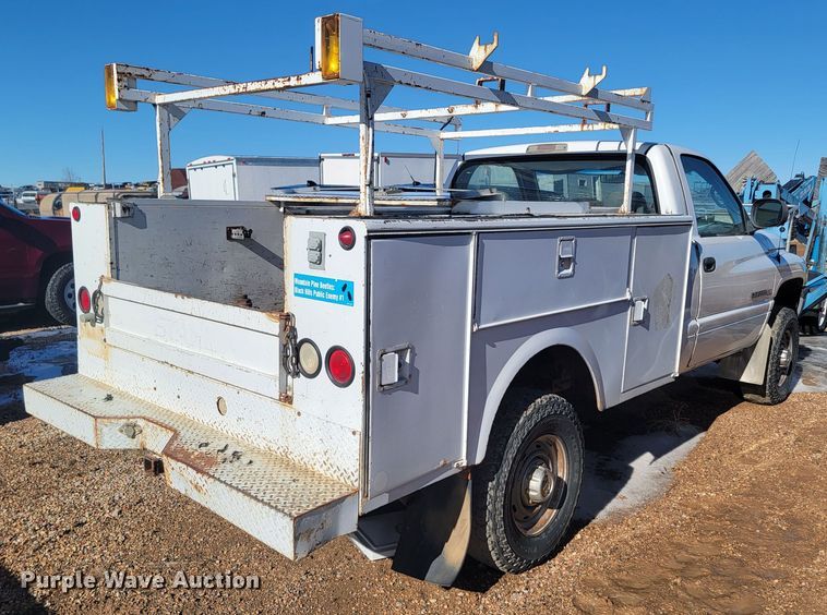 image for item ME9741 2001 Dodge Ram 2500  utility bed pickup truck