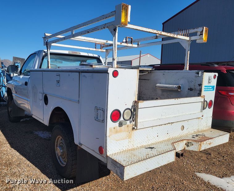 image for item ME9741 2001 Dodge Ram 2500  utility bed pickup truck