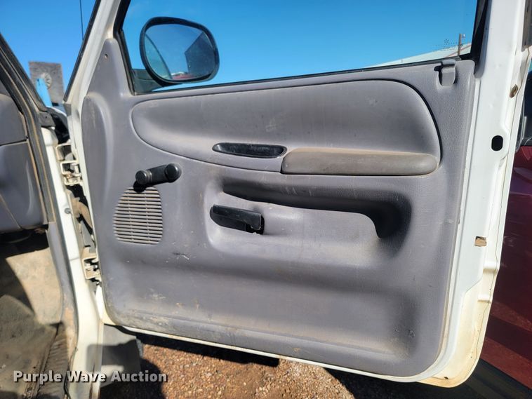 image for item ME9741 2001 Dodge Ram 2500  utility bed pickup truck