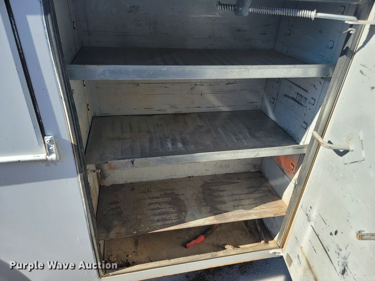 image for item ME9741 2001 Dodge Ram 2500  utility bed pickup truck