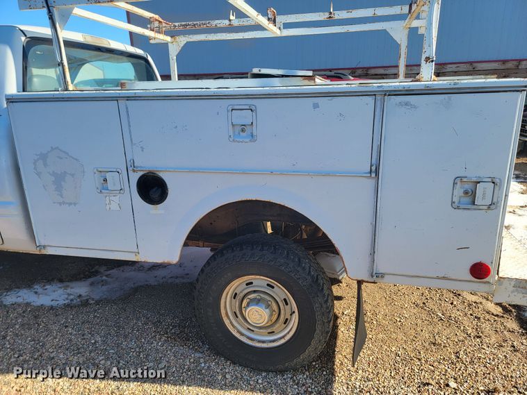 image for item ME9741 2001 Dodge Ram 2500  utility bed pickup truck