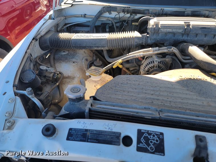 image for item ME9741 2001 Dodge Ram 2500  utility bed pickup truck