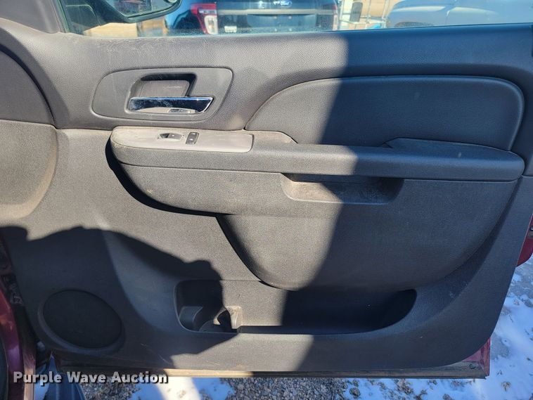 image for item ME9742 2010 Chevrolet Tahoe  SUV