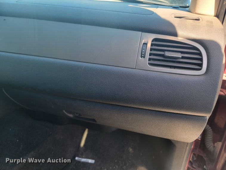 image for item ME9742 2010 Chevrolet Tahoe  SUV