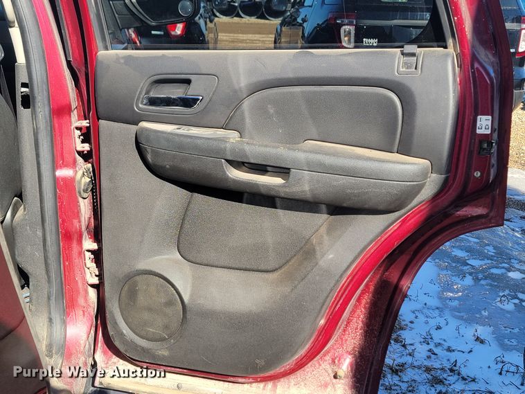 image for item ME9742 2010 Chevrolet Tahoe  SUV