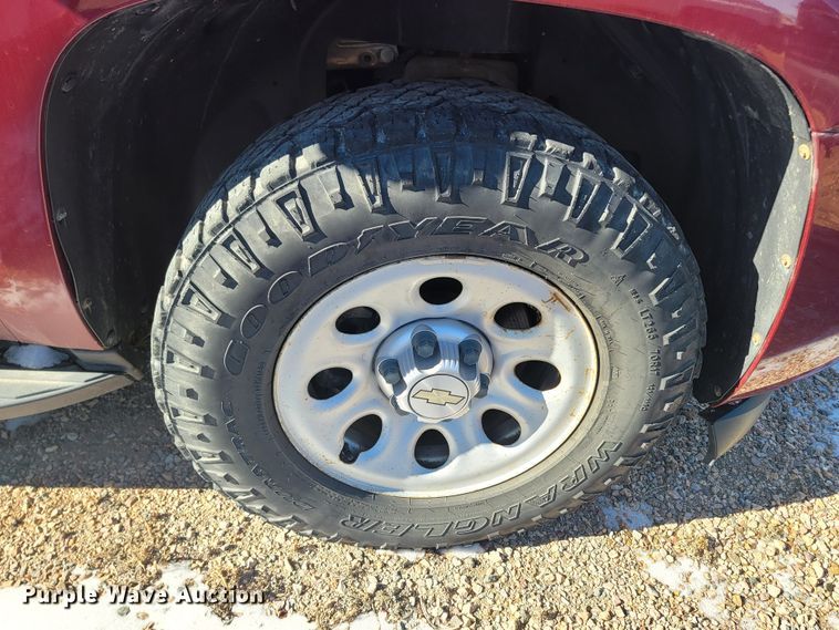 image for item ME9742 2010 Chevrolet Tahoe  SUV