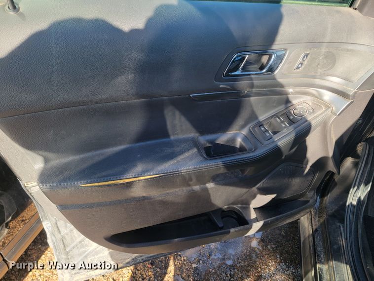 image for item ME9744 2014 Ford Explorer Police Interceptor  SUV