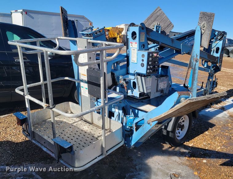 image for item ME9745 2004 Genie TZ-34/20  boom lift