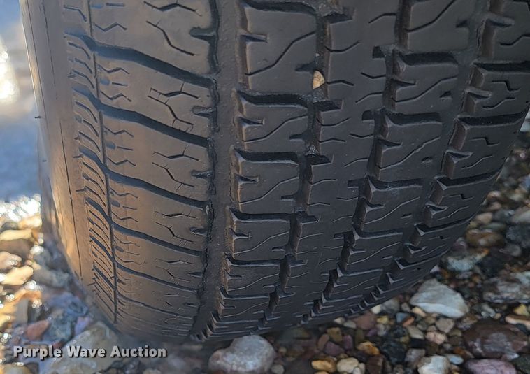 image for item ME9745 2004 Genie TZ-34/20  boom lift