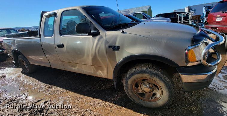 image for item ME9746 1999 Ford F150 XL  SuperCab pickup truck