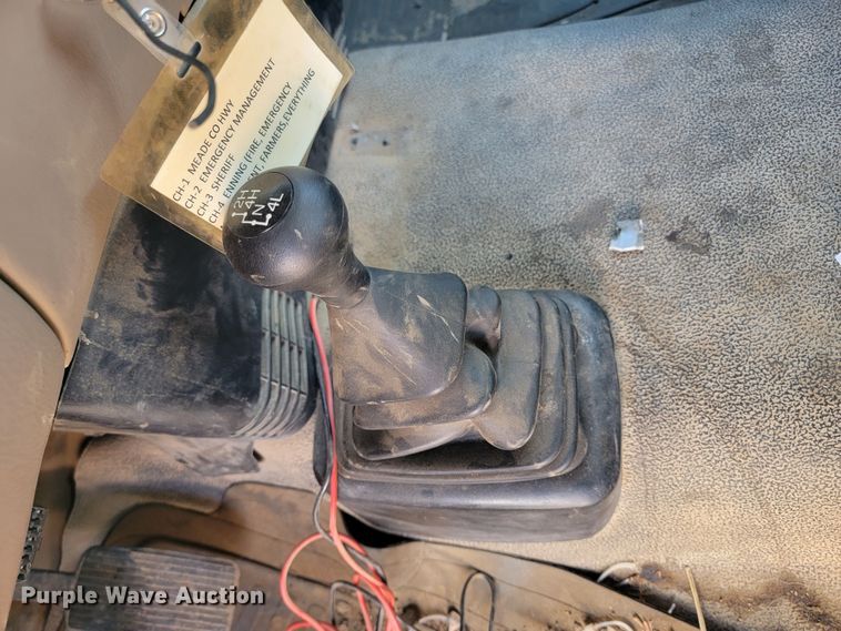 image for item ME9746 1999 Ford F150 XL  SuperCab pickup truck