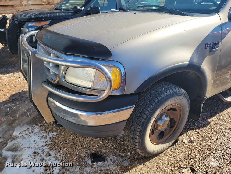 image for item ME9746 1999 Ford F150 XL  SuperCab pickup truck