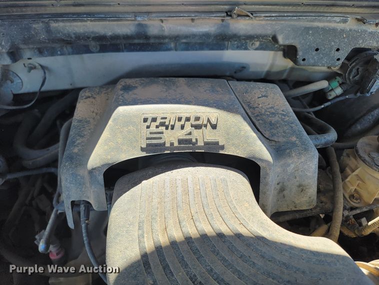 image for item ME9746 1999 Ford F150 XL  SuperCab pickup truck