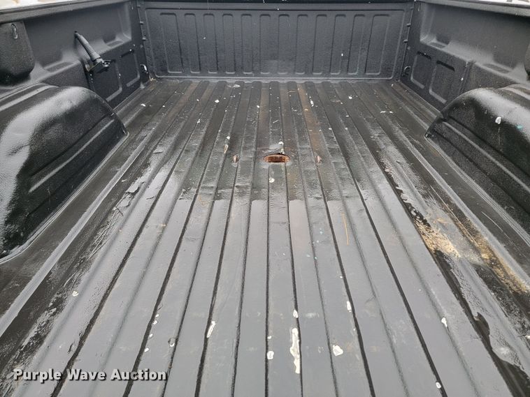 image for item ME9750 2005 GMC Sierra 2500HD  pickup truck