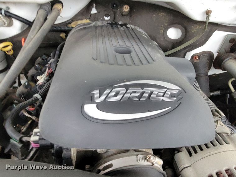 image for item ME9750 2005 GMC Sierra 2500HD  pickup truck