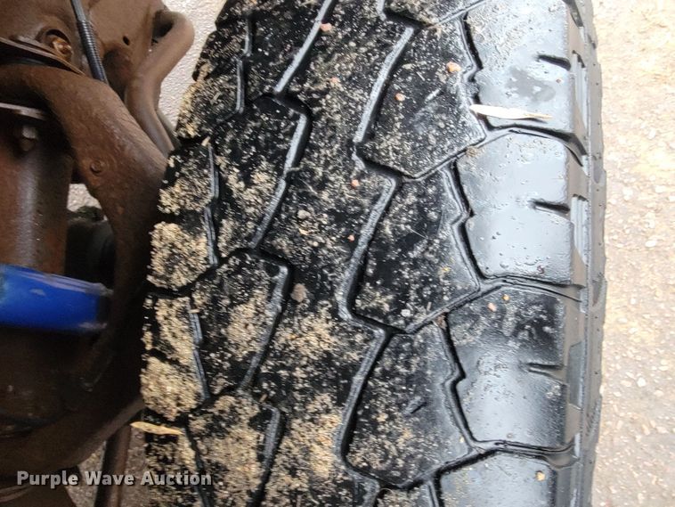 image for item ME9750 2005 GMC Sierra 2500HD  pickup truck